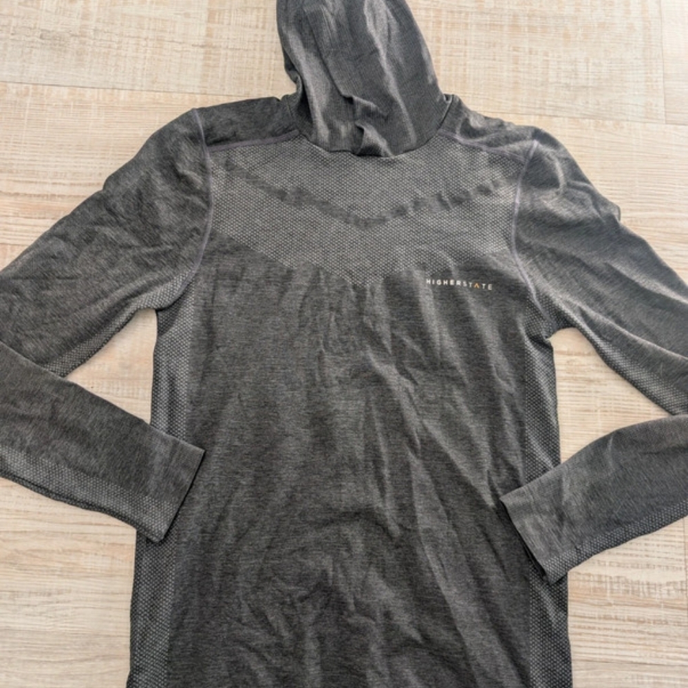 HigherState Running/Training Top mens size small grey